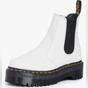 Dr. Martens Unisex 2976 Chelsea Boot